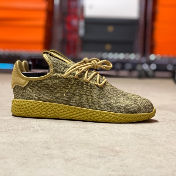 men's pharrell williams tennis hu